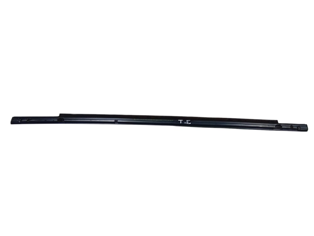 Pestana Externa Traseira Esquerda Mercedes B180 2008