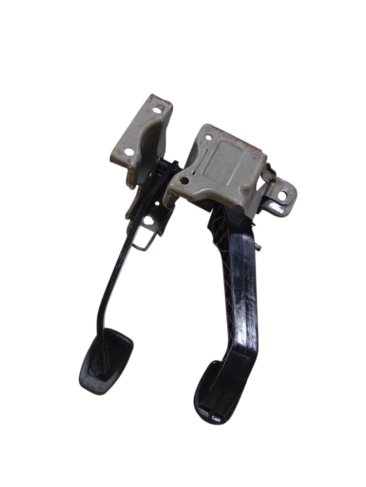 Pedaleira Embreagem Freio Renault Duster 2011 2012 4