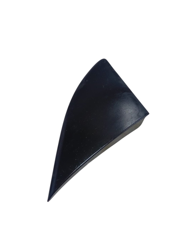 Moldura Externa Retrovisor Direito Fiat Palio Siena 2014 18