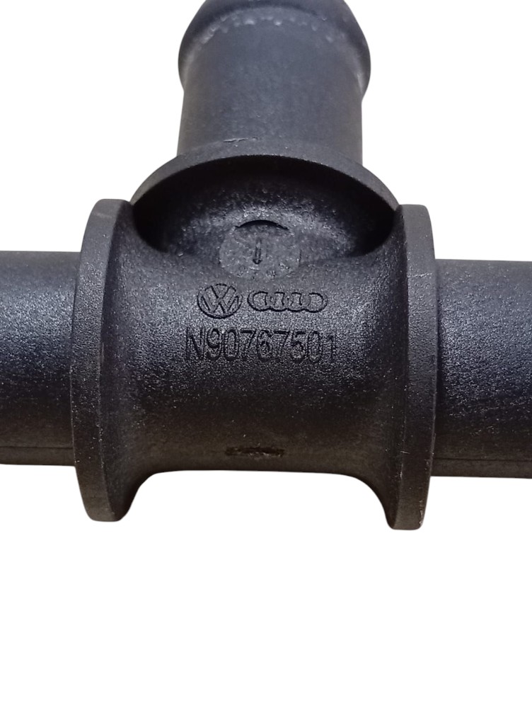 Conector T Mangueira Radiador Audi A1 2011 2012 4