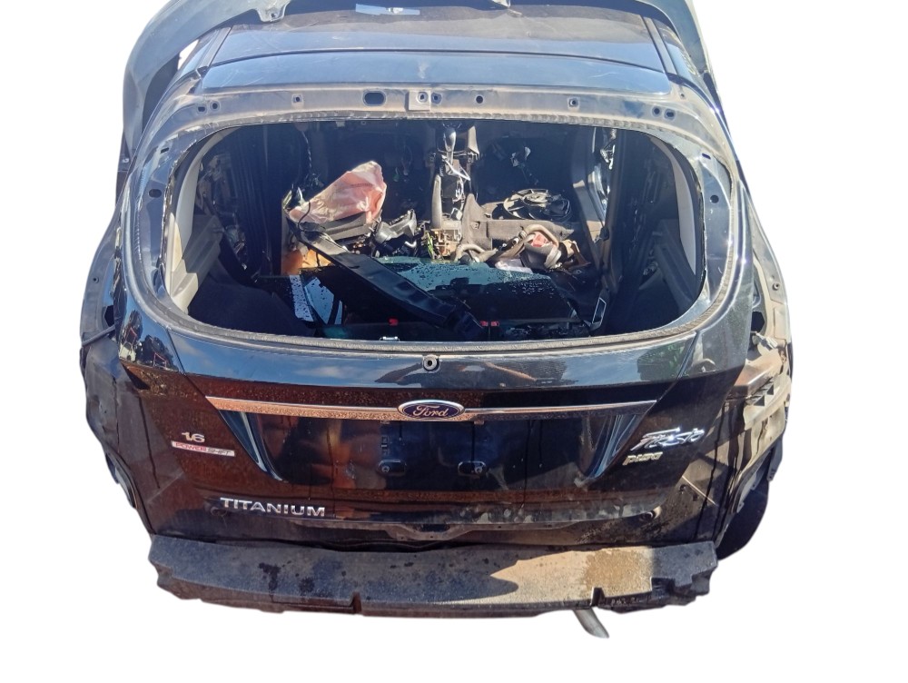Tampa Traseira Porta Mala New Fiesta Pwsft 1.6 2015 Detalhes