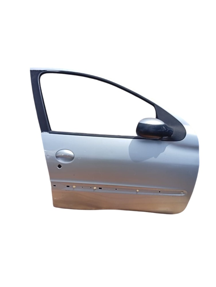 Porta Dianteira Direita Peugeot 206 207 2002 2006 Detalhe Dianteira Direita Prata