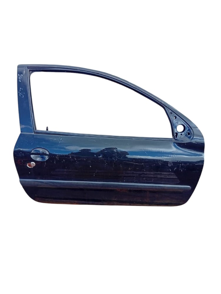 Porta Dianteira Direita Peugeot 206 Detalhes