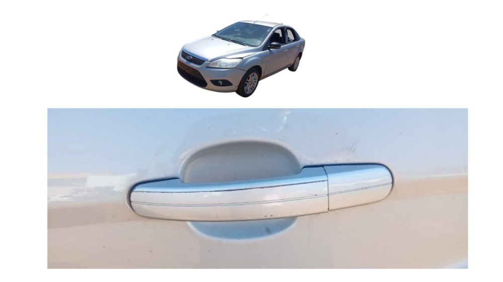 Maçaneta Externa Traseira Esquerda Ford Focus 2011 Detalhe Prata Traseira