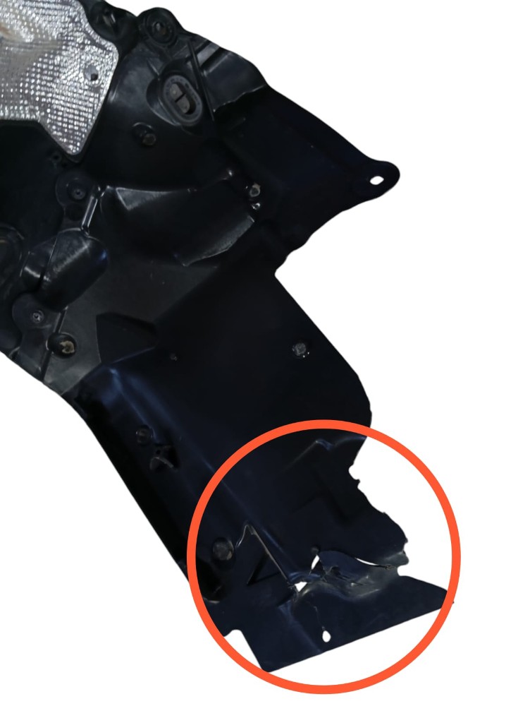 Isolamento Acustico Motor Mercedes C180 2014 C/detalhe 7