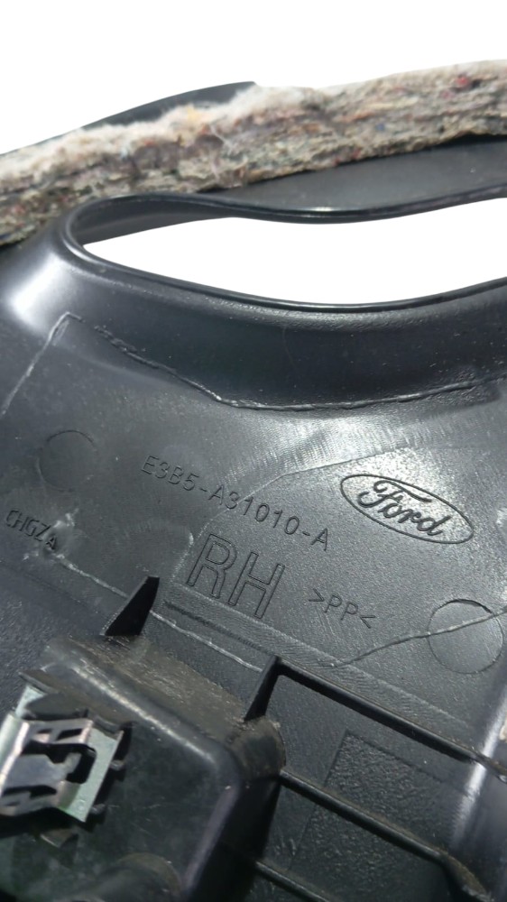 Suporte Bagagito Lado Direito Ford Ka 2020 – E3b5a31010a 5