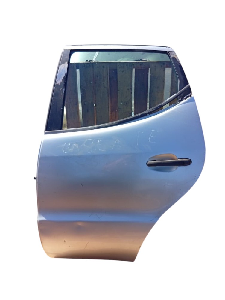 Porta Traseira Esquerda Mercedes Classe A 2000 2004 Detalhe Traseira Esquerda Prata