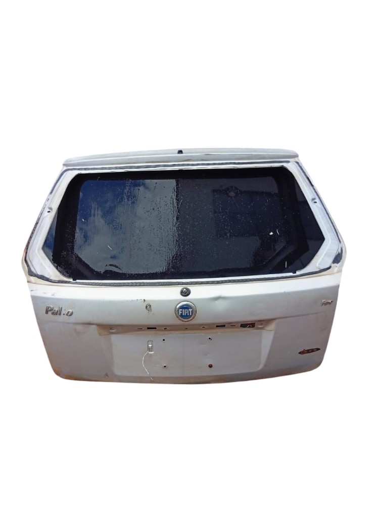 Tampa Traseira Fiat Palio 2010 Detalhes