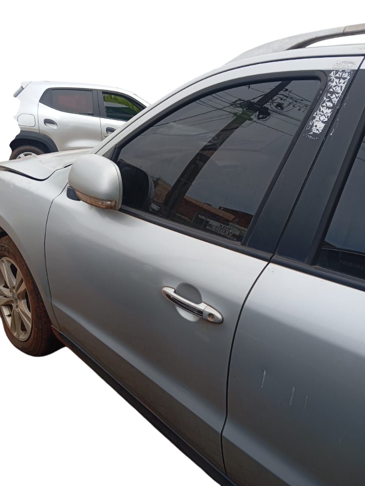 Porta Dianteira Esquerda Hyundai Santa Fe 2010 Dianteira Esquerda Prata 3