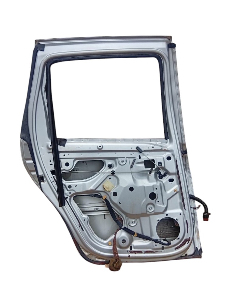 Porta Traseira Esquerda Renault Duster 2012 2014 Detalhe Traseira Esquerda Prata 5