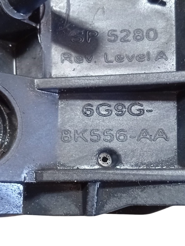 Carcaça Válvula Termostática Ford Focus 2009 2012 5