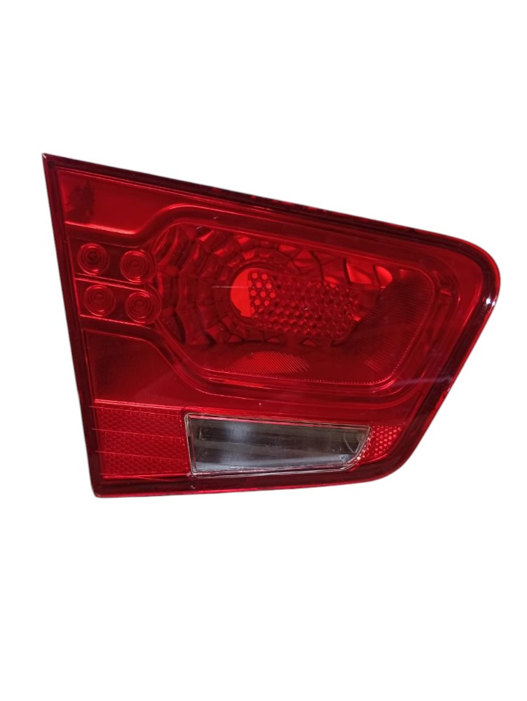 Lanterna Direita Tampa Traseira Kia Cerato 2010 2011