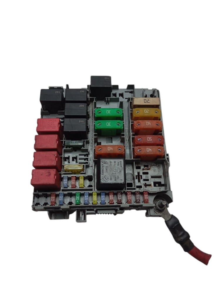Caixa Fusíveis Frontal Grand Siena 1.6 16v 2016 51900298