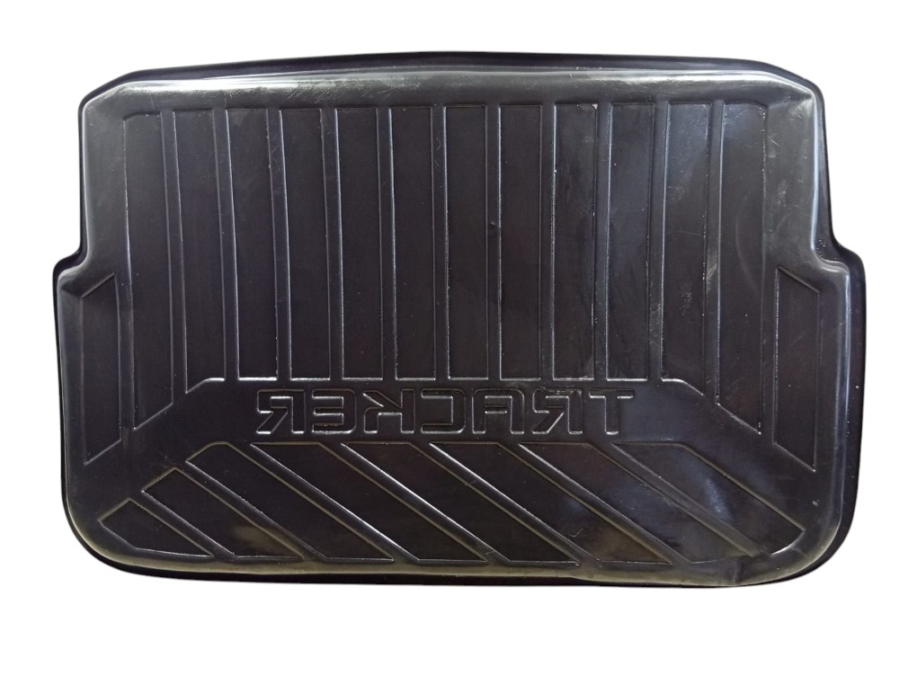 Tapete Interno Porta Mala Chevrolet Tracker 2023 Preto
