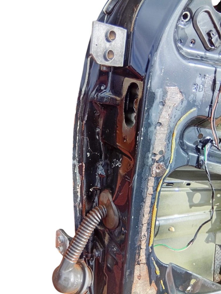 Porta Dianteira Direita Peugeot 206 207 Detalhe 5