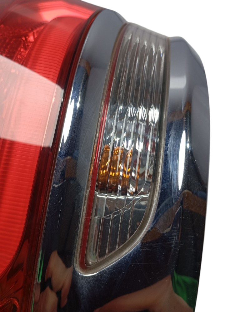 Lanterna Esq Grand Cherokee 2014 2016 P68110001ac Detalhes  Esquerdo/motorista Vermelho 4