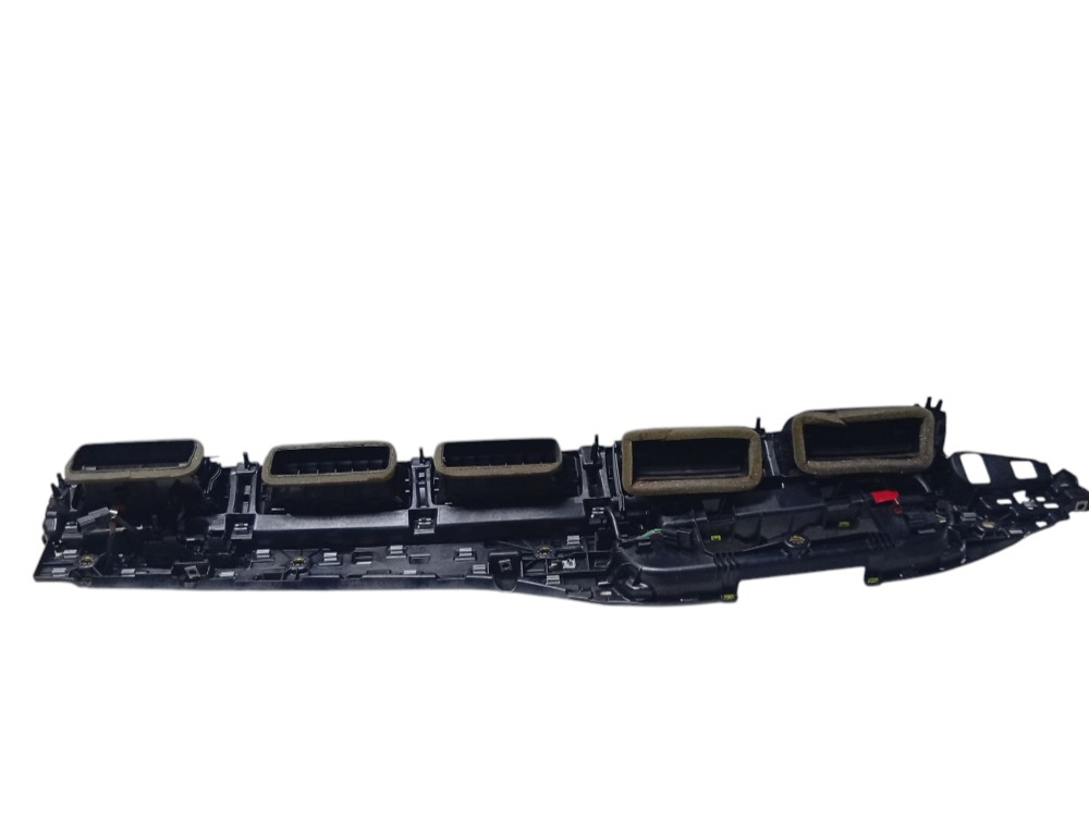 Moldura Central Com Difusores Ar Q7 3.0 2016 4m1820902r 3