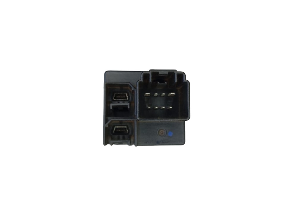 Entrada Usb Jeep Compass Toro 18/21 – 5xg28dx9ac 3