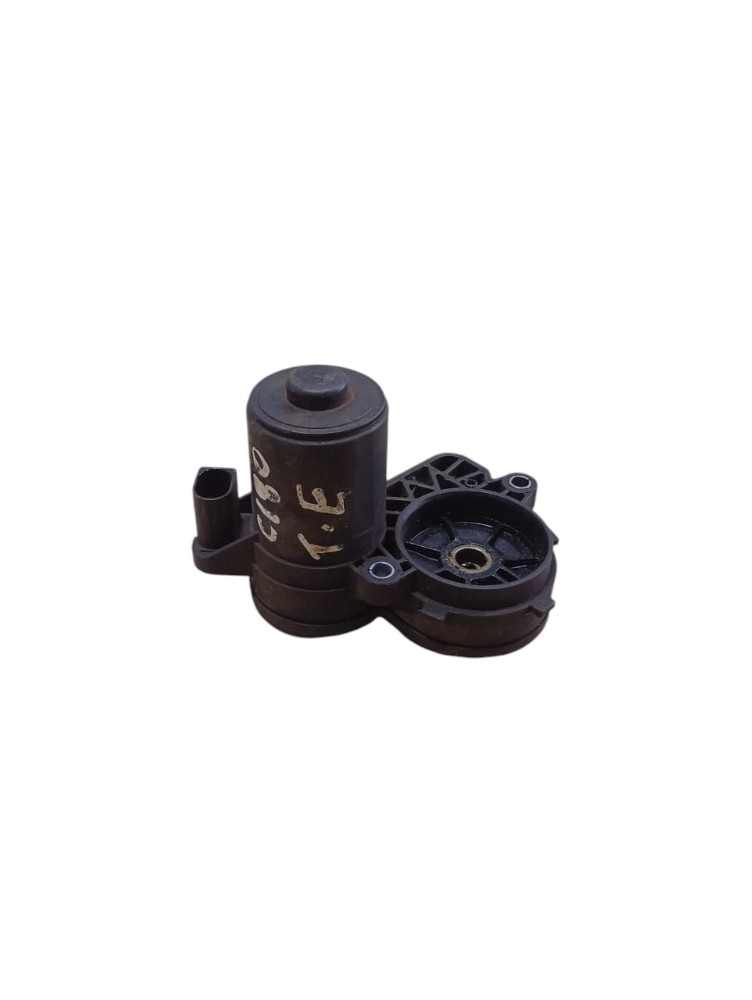 Motor Pinça Traseira Esquerda Mercedes C180 2014 2018