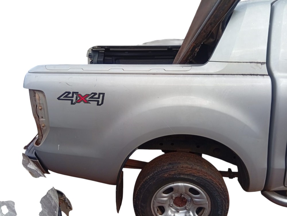 Folha Lateral Direita Ford Ranger 3.2 2018 Prata