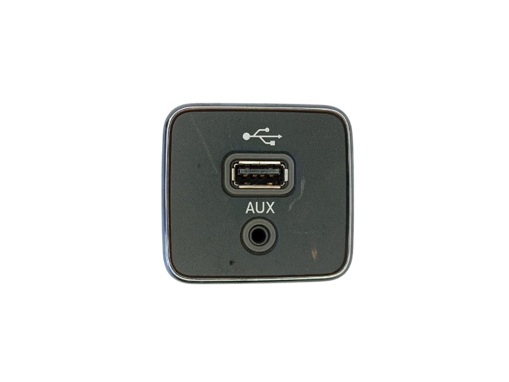 Entrada Usb Jeep Compass Toro 18/21 – 5xg28dx9ac 4