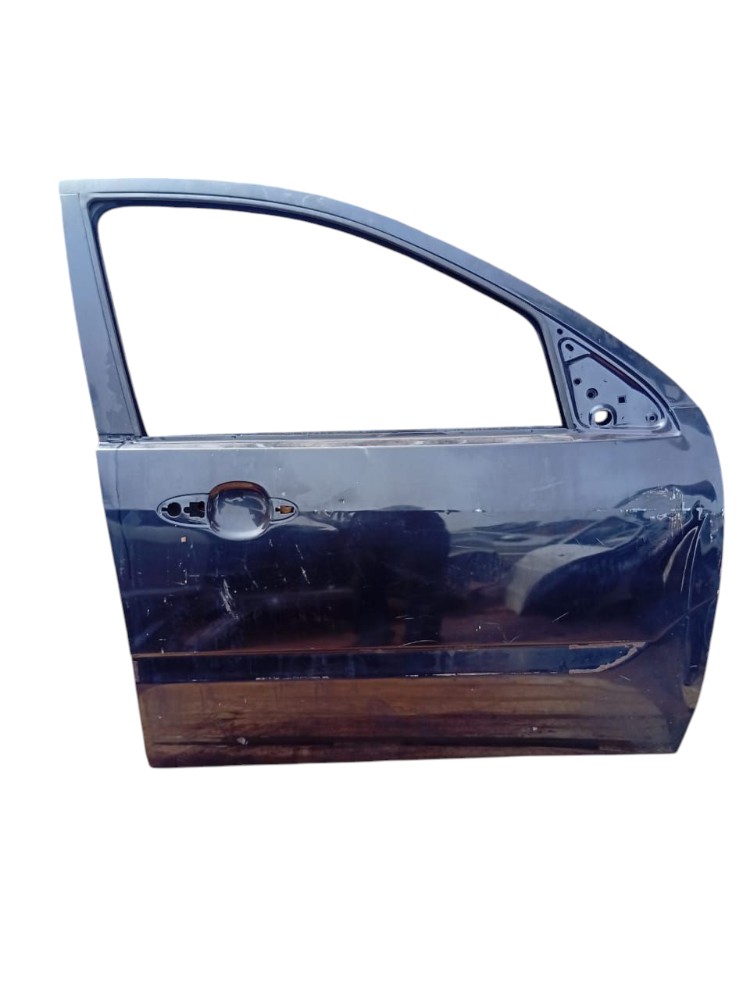Porta Dianteira Direita Ford Focus 2002 2006 Detalhe