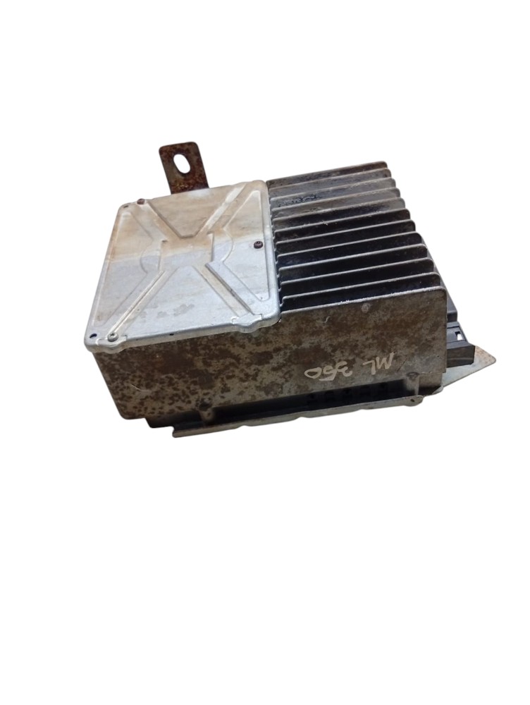 Módulo Amplificador Som Mercedes Benz Ml350 A2518209589 Prata 3