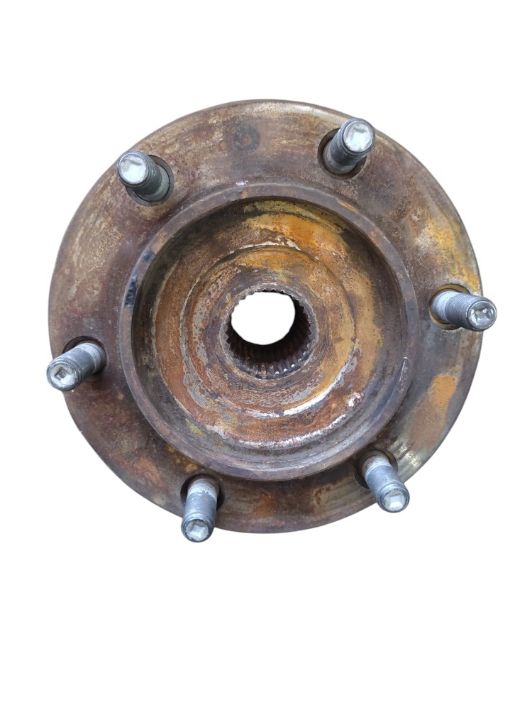 Cubo roda dianteira Hilux 3.0 2014