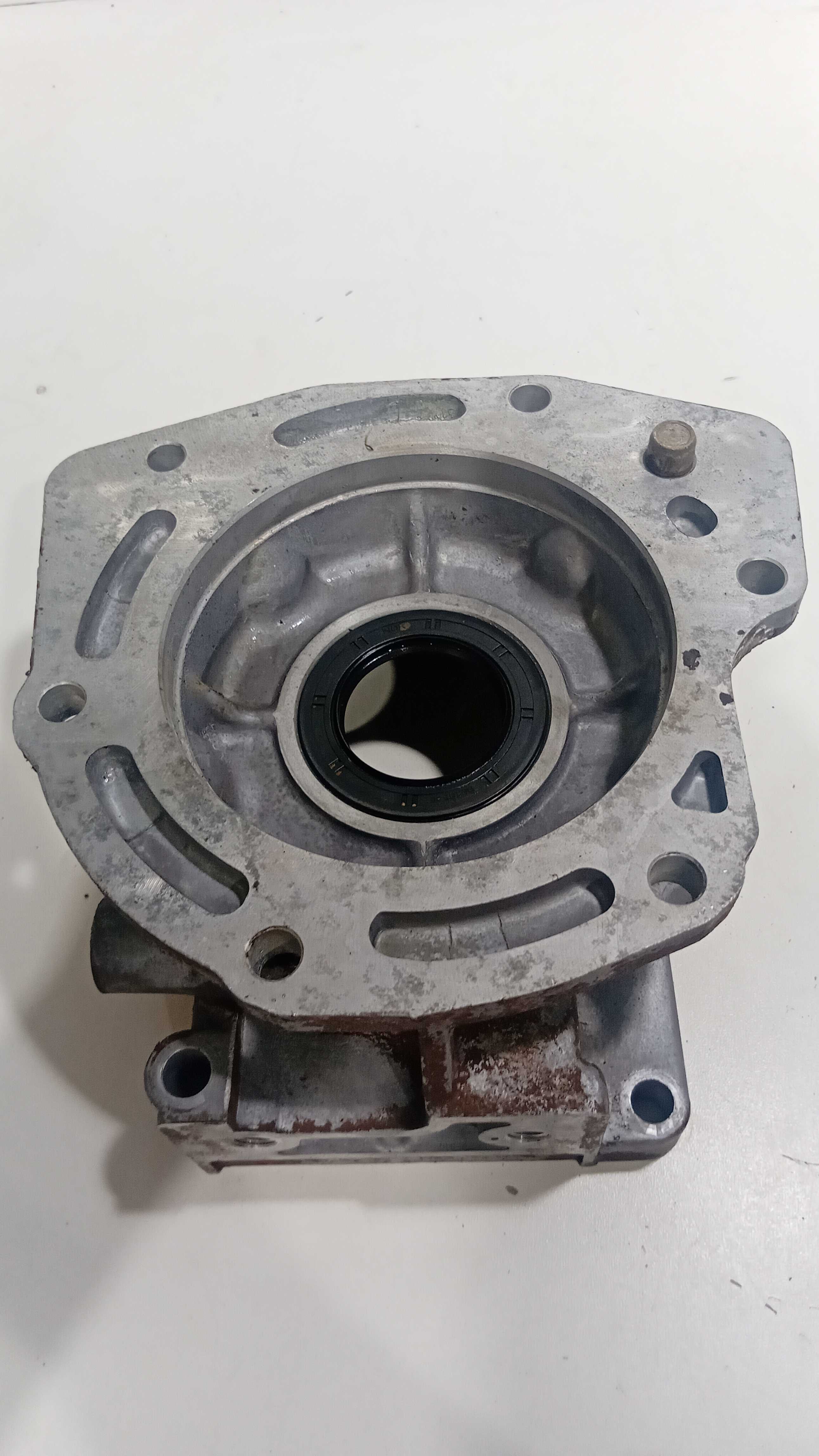 Rabeta Traseira Caixa Câmbio L200 2.5 2005 Automática