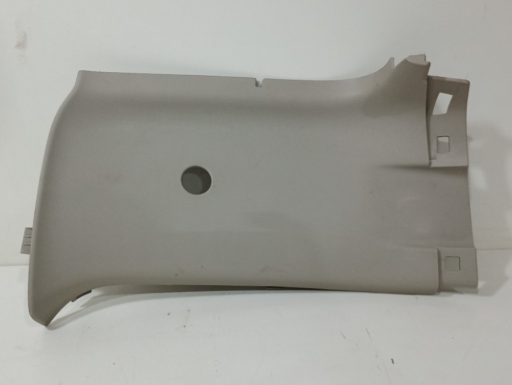 Moldura Superior Coluna Traseira Direita S10 2.5 Flex 2015