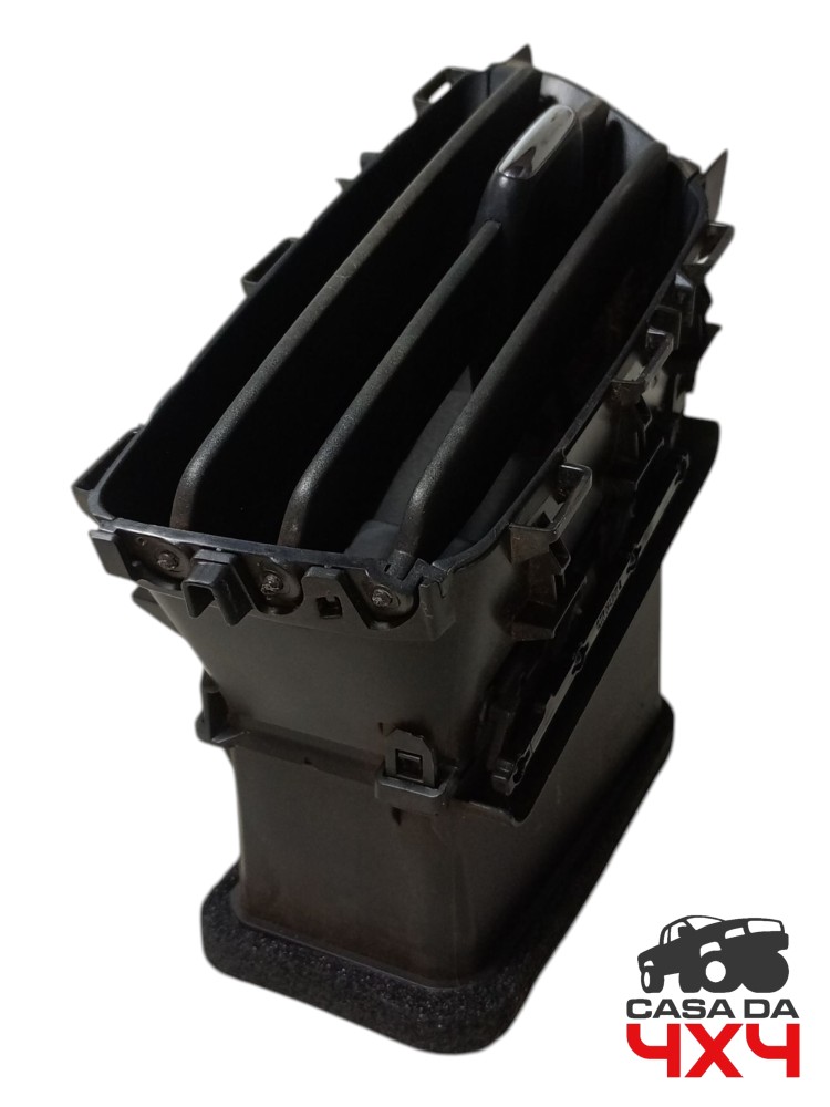 Difusor Esquerdo Painel Central Trailblazer 2.8 2019 Ltz