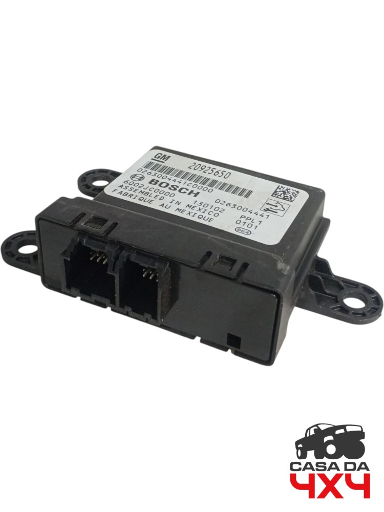 Módulo sensor estacionamento Trailblazer 3.6 V6 2013