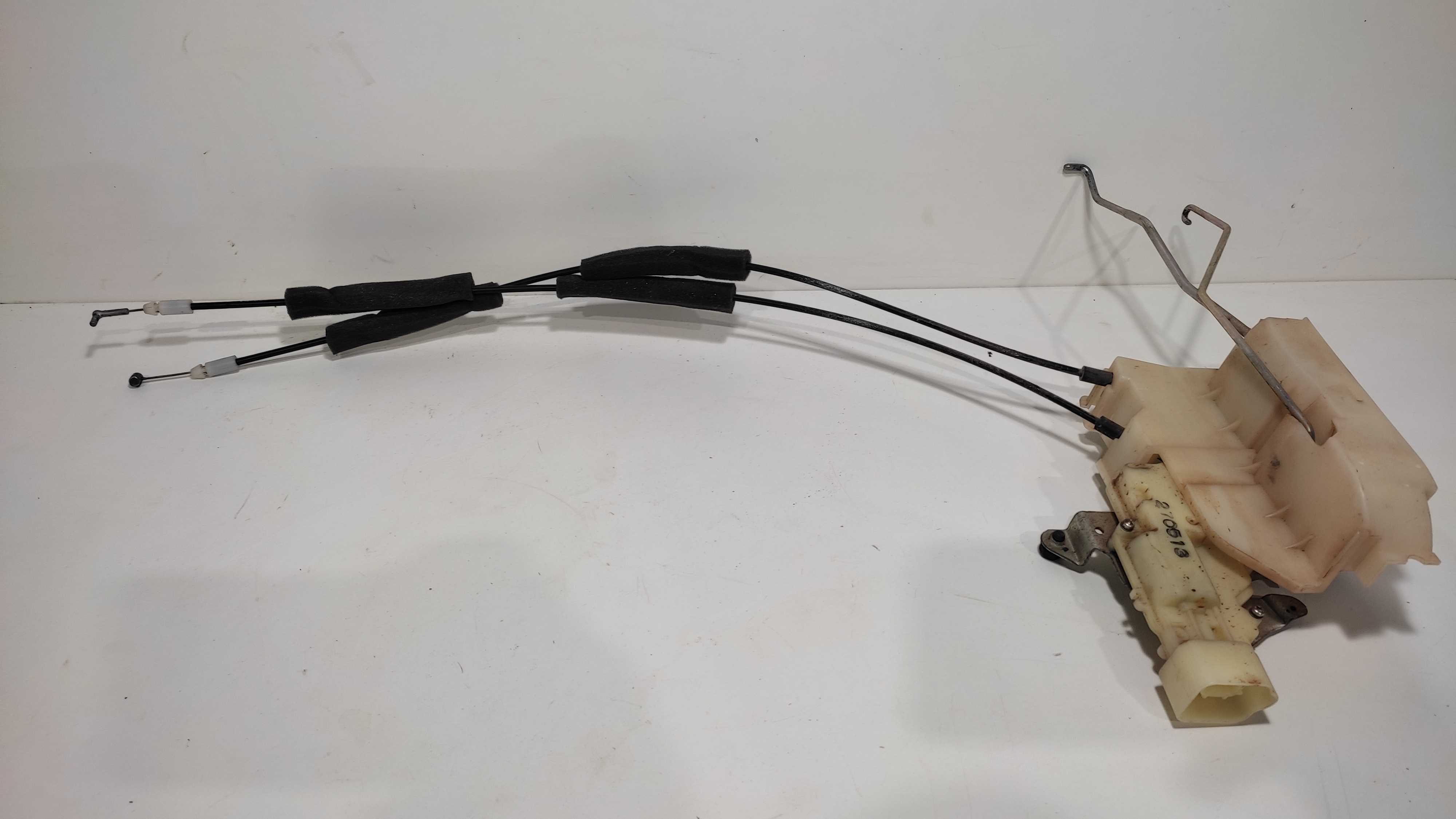 Fechadura Porta Dianteira Esquerda Chevrolet S10 2014