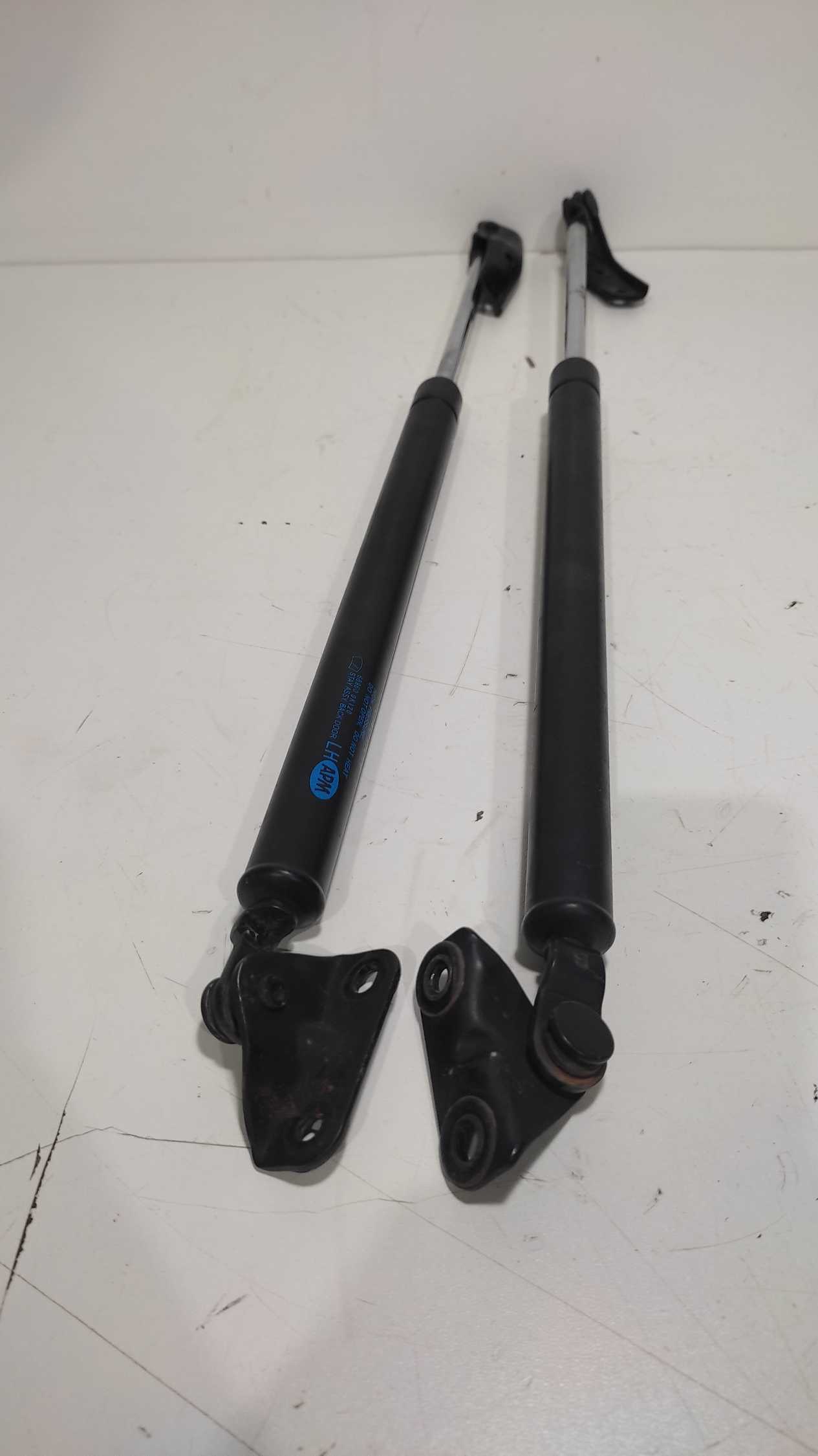 Amortecedores De Tampa Traseira Toyota Sw4 2006 A 2015