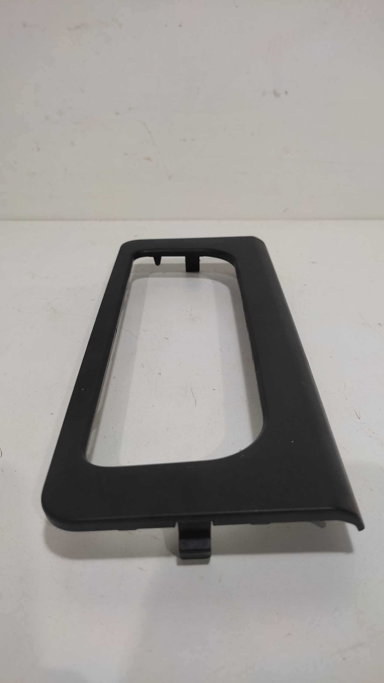 Moldura Botão Comando Ar Condicionado Volkswagen Amarok 2012 4
