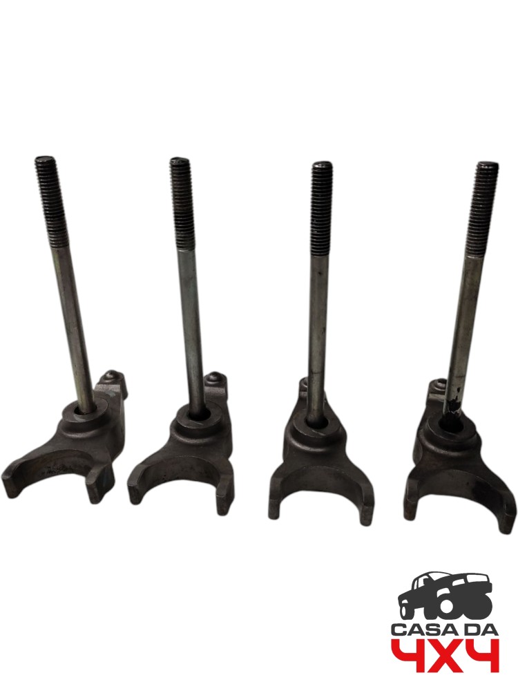 Jogo Suporte Cavalete Bicos Hilux Sw4 3.0 2006 2009 2011