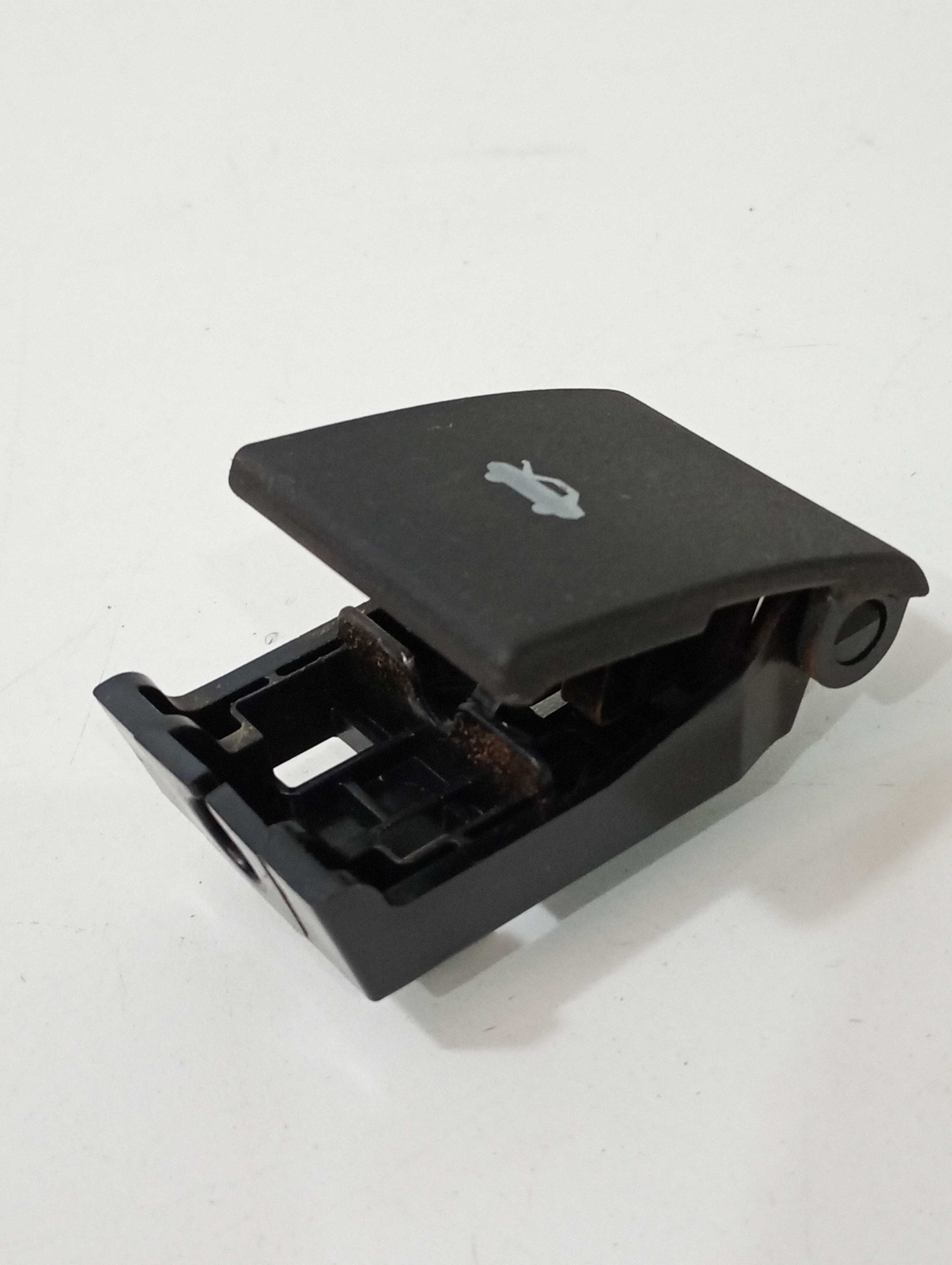 Maçaneta Puxador Capô Toro 2.0 2023 Diesel Aut