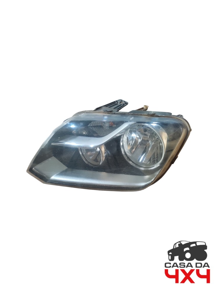 Farol dianteiro esquerdo Volkswagen Amarok 2.0 2014