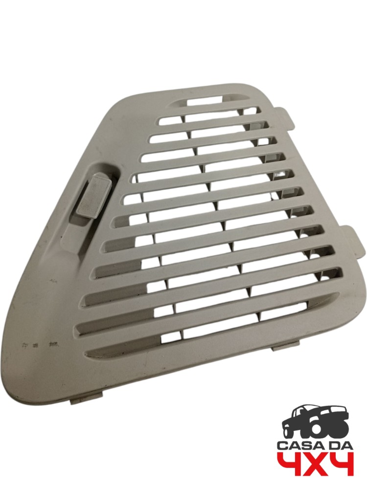 Tampa lateral porta malas trailblazer 3.6 v6 2013