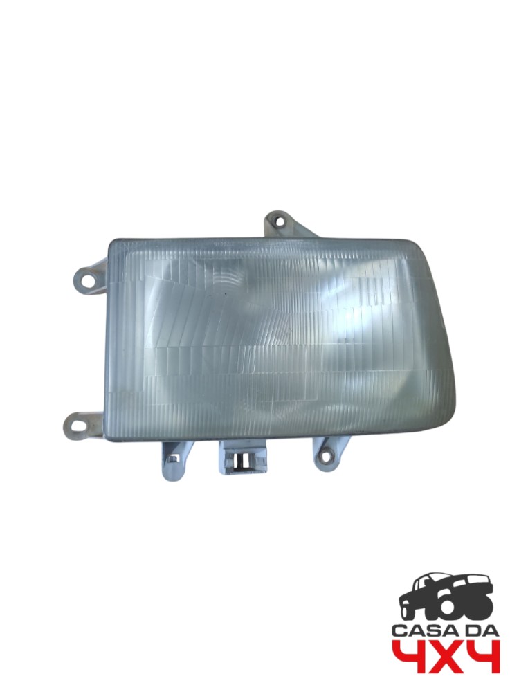 Farol dianteiro lado esquerdo Toyota SW4 1998