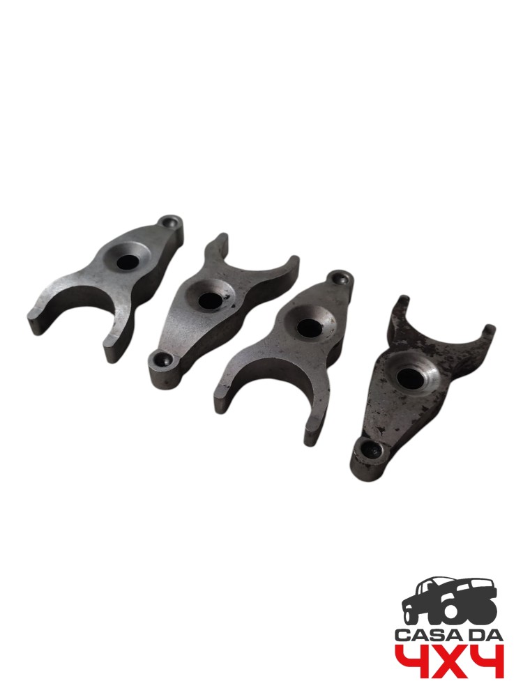Kit suporte cavalete bico Hilux e SW4 3.0 2006 a 2015