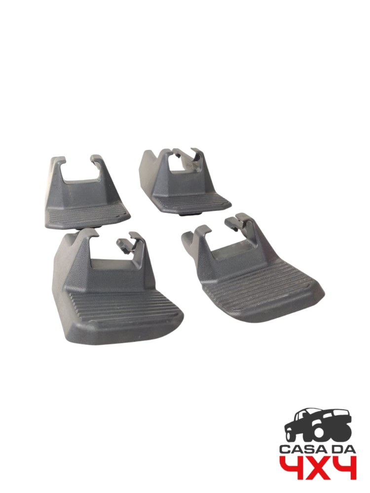 Jogo acabamento pé banco Toyota Hilux 2.8 SRV 2022 4×4 aut