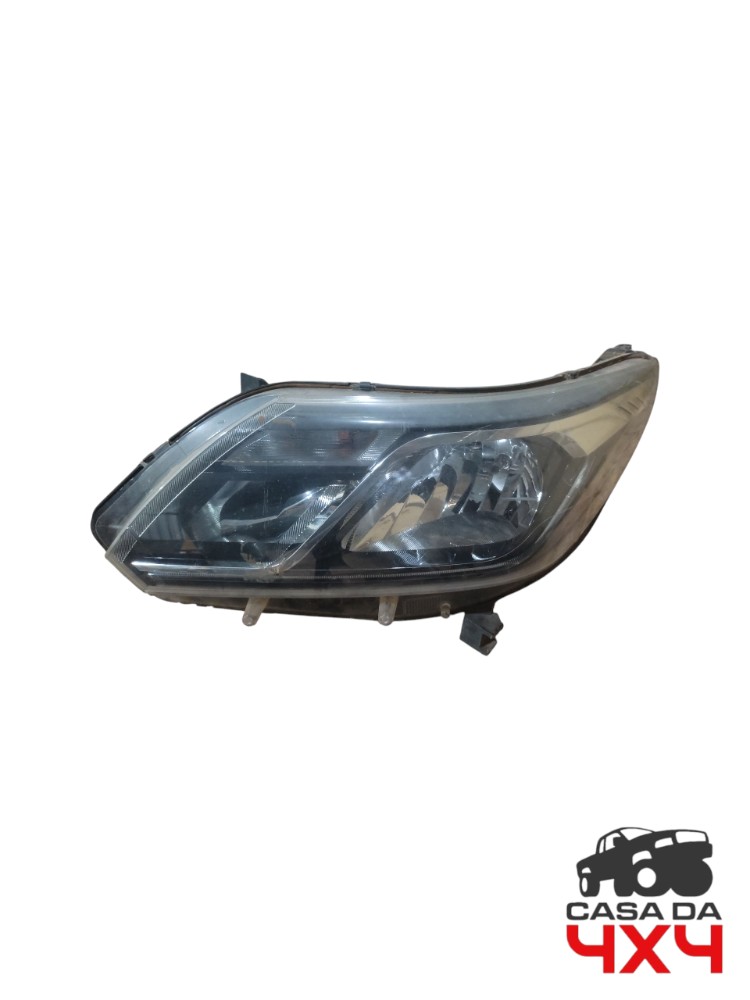 Farol dianteiro esquerdo GM S10 2017 a 2021 com LED DETALHE