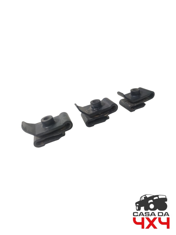 Kit Presilha proteção paralama Toyota Hilux 2.8 2016 a 2024
