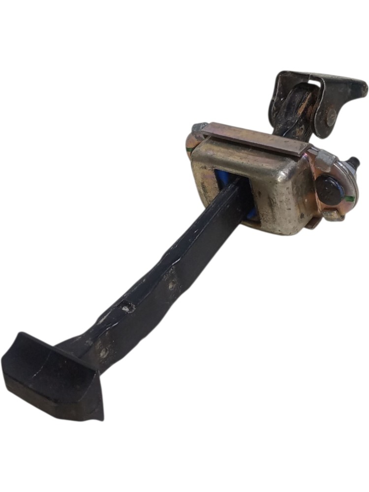 Limitador porta traseira direita s10 2012 2017 2020 2022