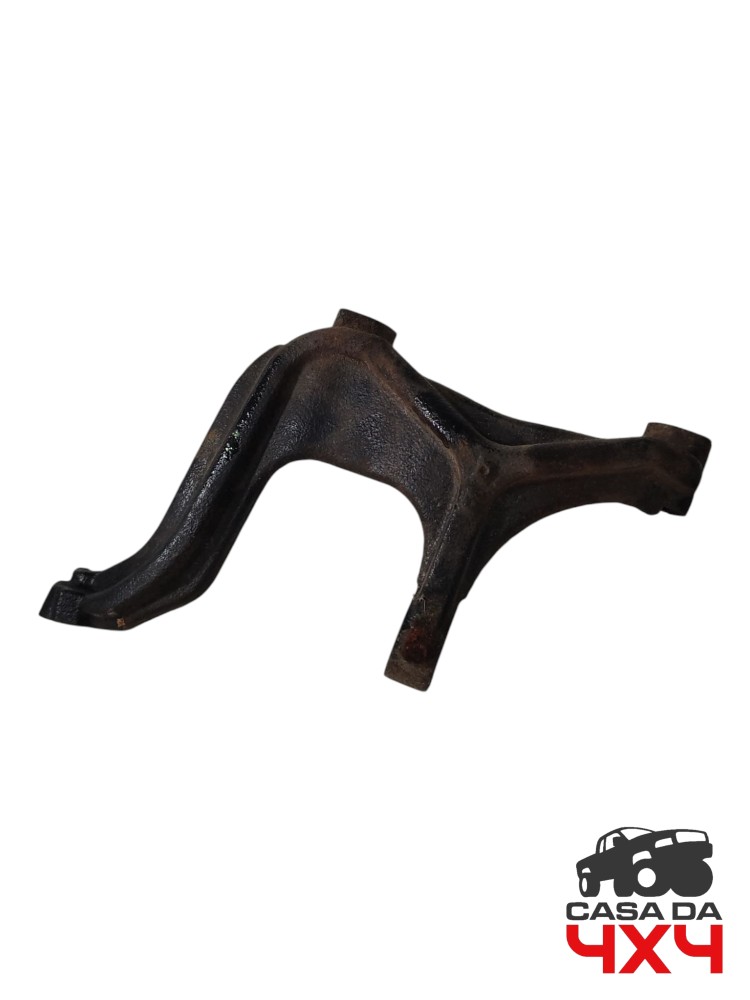 Suporte TBI intercooler Toyota Hilux SW4 3.0 2006 2008 2011