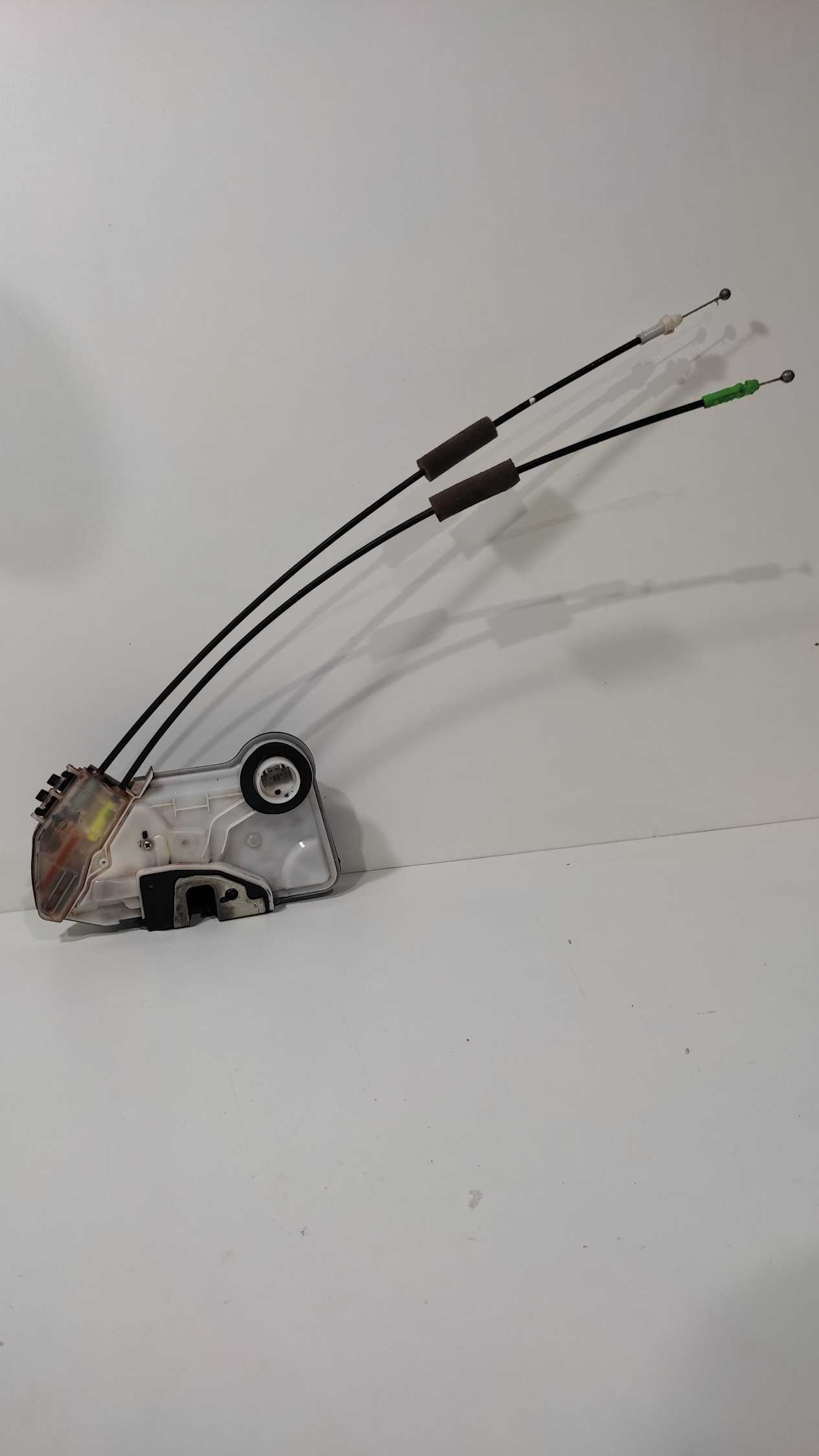 Fechadura Porta Dianteira Direita Toyota Hilux 2.8 2019
