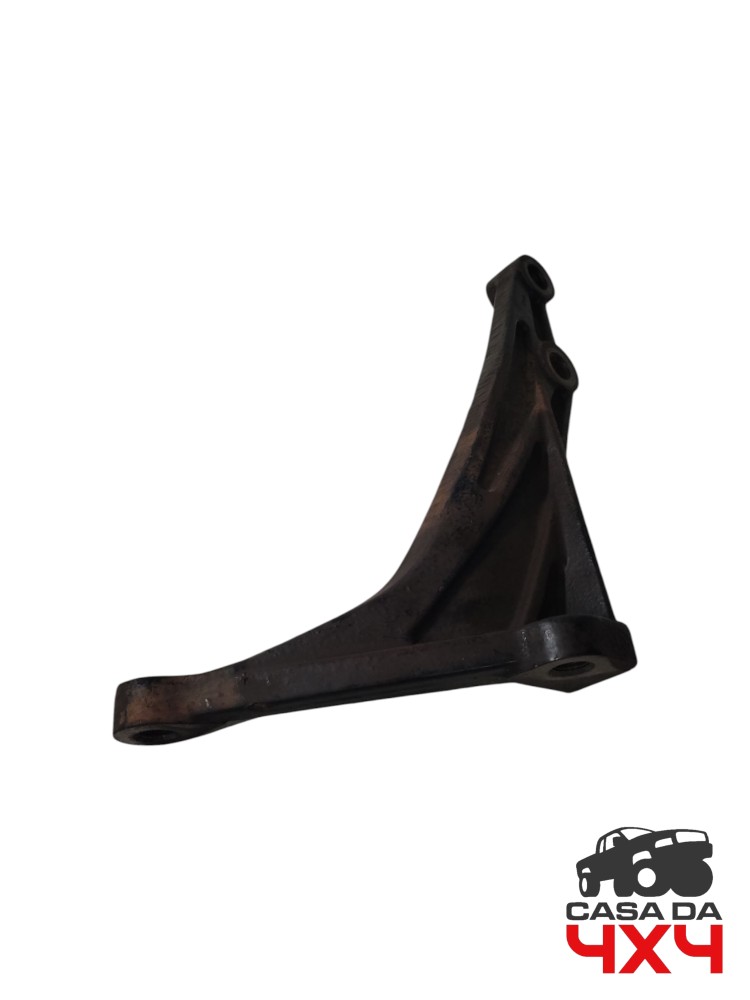 Suporte motor lado direito Hilux e SW4 3.0 2006 a 2015