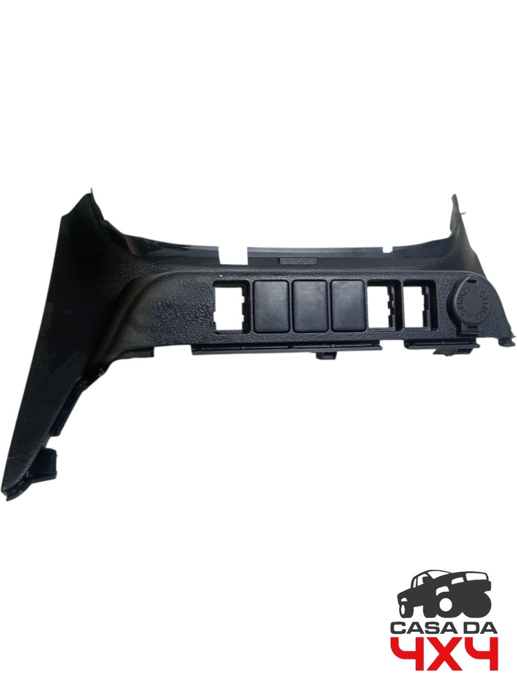 Moldura tomada 12v Hilux 2.8 204cv 2021 sr