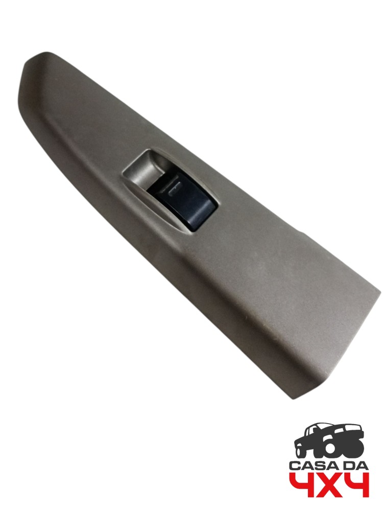 Botão vidro porta traseira direita Hilux 3.0 2010